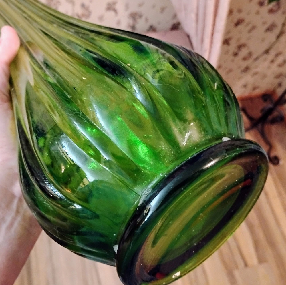 Vintage L.E. Smith Green Swung Vase 28" - Picture 3 of 6